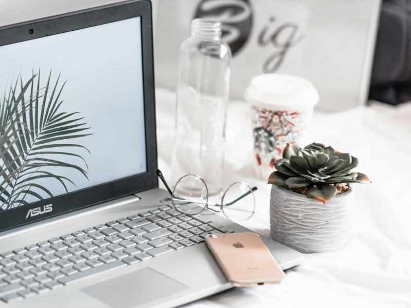 aleksander-vlad-jiVeo0i1EB4-unsplash